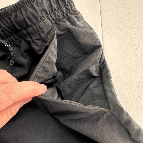 Nike Mens Black Lightweight Jogger Pants Size S Nylon Lined Commuter Pockets - Picture 10 of 11